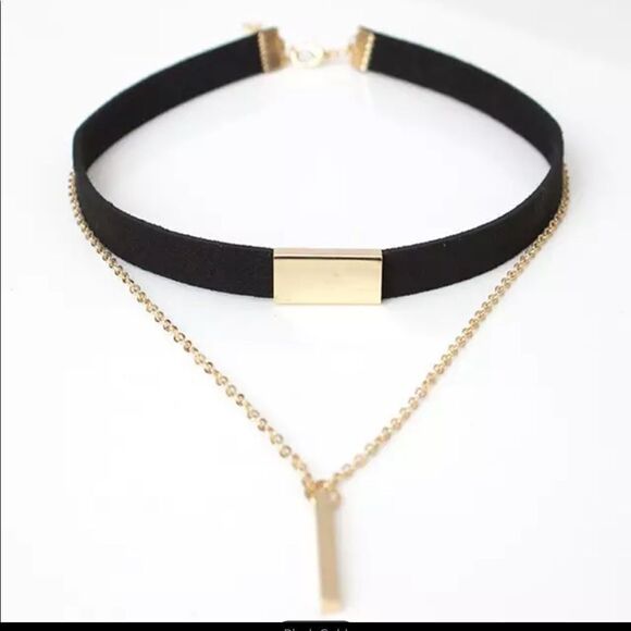BOGO - VELVET CHOKER NECKLACE - Picture 1 of 1